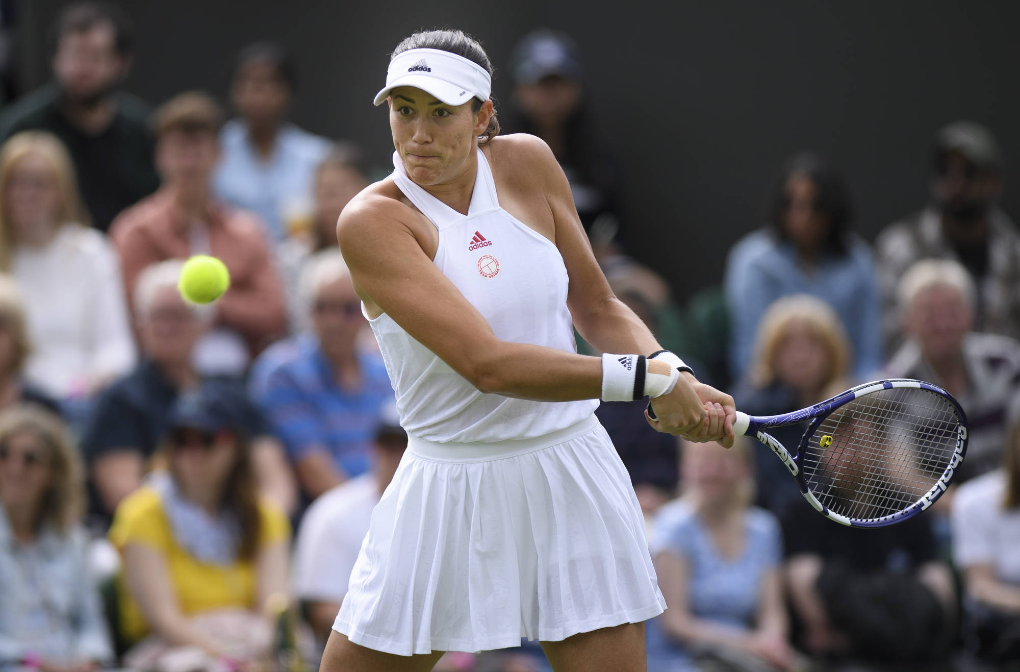 穆古鲁扎在澳大利亚队比赛中出色防守，反败为胜引发热议！(穆古鲁扎最新)